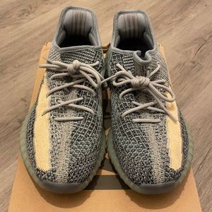 YEEZY BOOST 350 V2 MENS SIZE 10